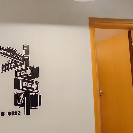 Nyc Modern & Spacious 5 Min From Seaside アパート