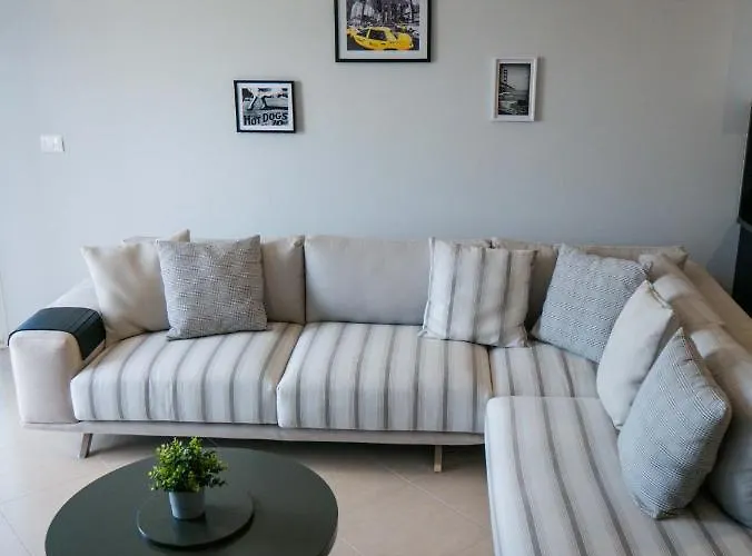 Nyc Modern & Spacious 5 Min From Seaside Apartment Orikum