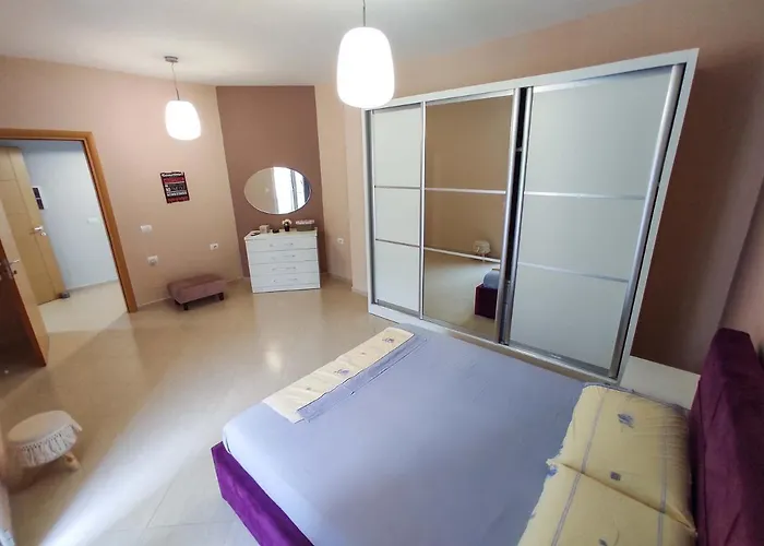 Apartment Nyc Modern & Spacious 5 Min From Seaside Orikum