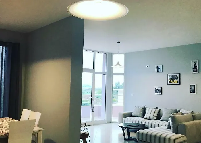 Nyc Modern & Spacious 5 Min From Seaside Apartment