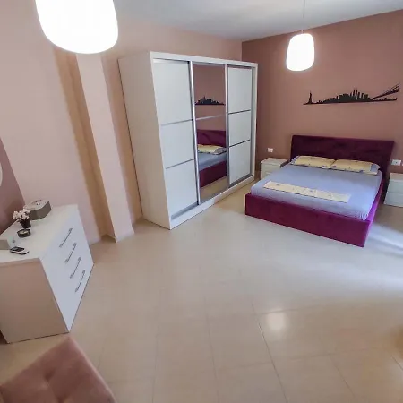 Nyc Modern & Spacious 5 Min From Seaside Apartamento Orikum