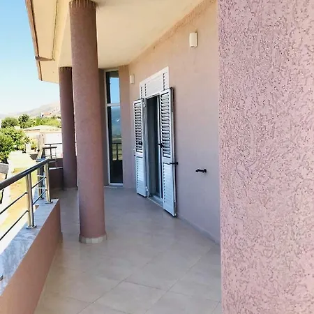 Apartamento Nyc Modern & Spacious 5 Min From Seaside Orikum